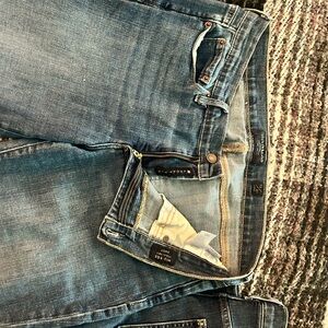 12/31 Vintage Blue mid rise straight leg Lucky Jeans with Textured Denim